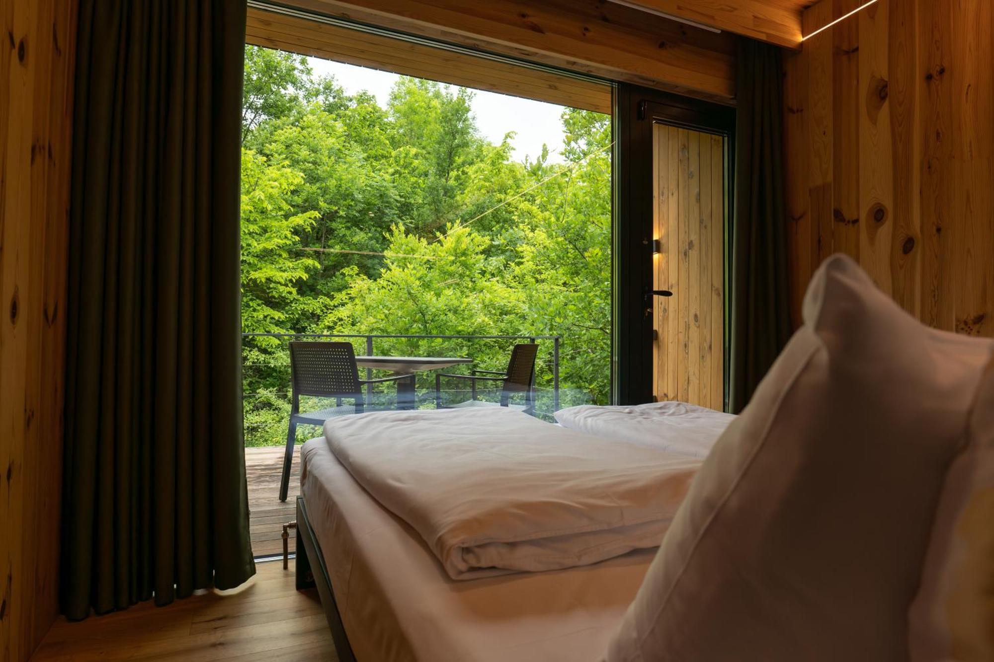 Obriy Village Holiday home Oposhnya